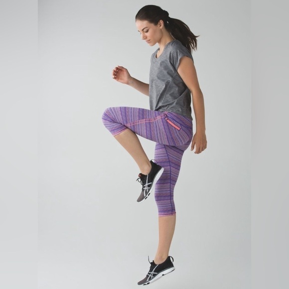 Lululemon Run: Top Speed Crop Space Dye Twist Iris Flower Pink Shell Sz 8 - Picture 4 of 15